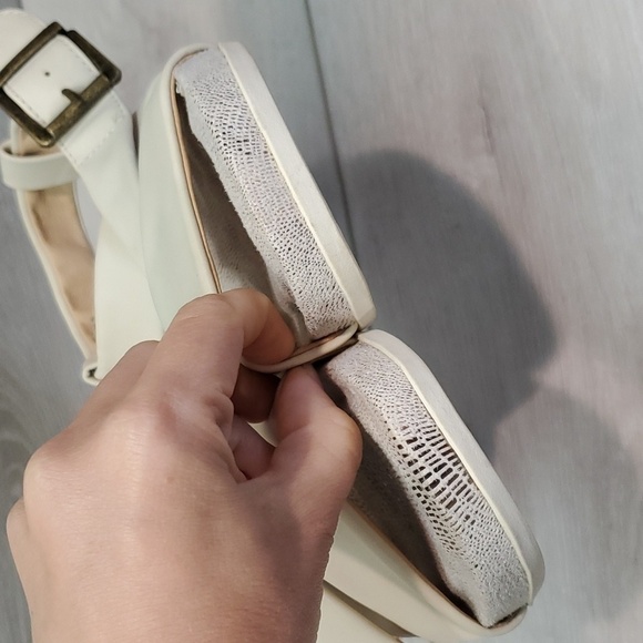 Born B.O.C. Womens Comfort Ankle Strap Flats Sandals Shoes sz 6M - Picture 5 of 12